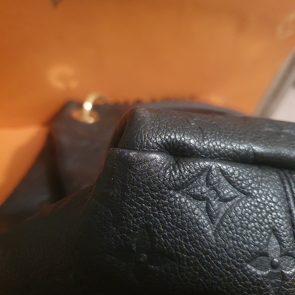 SALE!! Louis Vuitton Artsy MM Empreinte Infini! - Picture 5 of 16